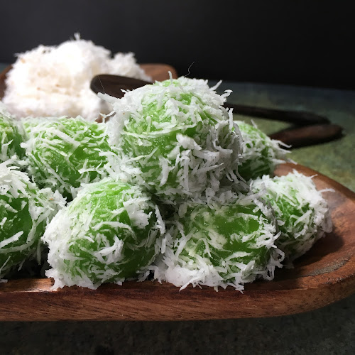 Toko Kue Basah “Bu Ida”