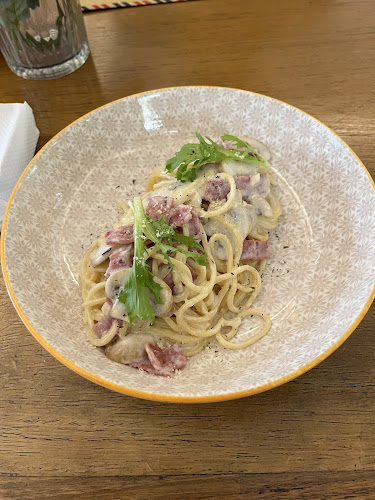 LAMANSUA Coffee & Eatery - Gastronomi dan perhotelan