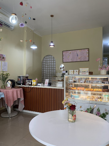 Opinii despre Happy Bites în Kota Depok - Gastronomi dan perhotelan