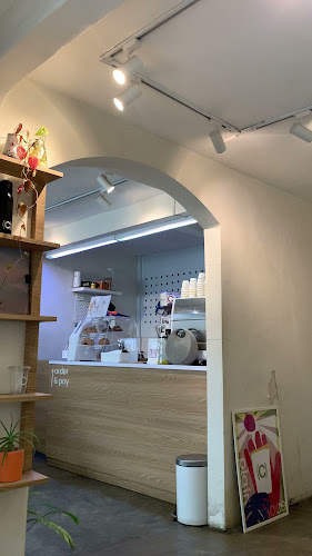 mania(c) plain place - Kota Makassar