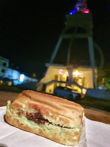 Rokubar Tomohon - Gastronomi dan perhotelan