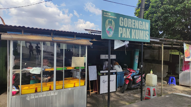 Opinii despre Gorengan Pak De Kumis în Kota Palembang - Gastronomi dan perhotelan