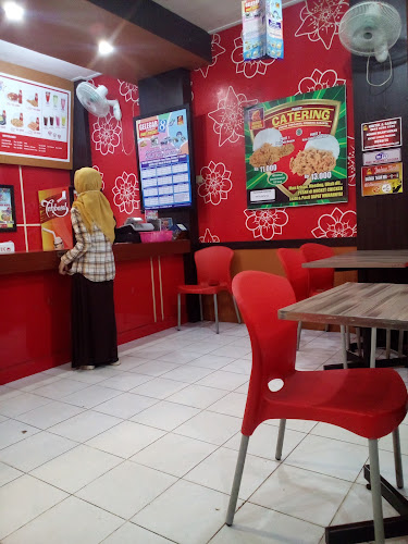 Opinii despre Rocket Chicken Pramuka 1 în Kota Banjarmasin - Gastronomi dan perhotelan