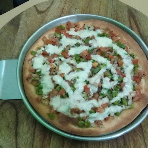 Mr. AK Pizza - LEBANON FOOD - Gastronomi dan perhotelan