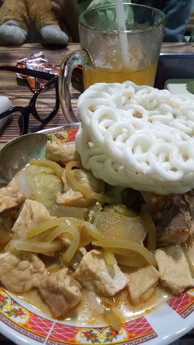 Opinii despre Warkop Kedai Kopi Djoeang în Surabaya - Gastronomi dan perhotelan