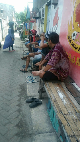 Opinii despre Warkop Mbah MAKRUM în Kota Makassar - Gastronomi dan perhotelan