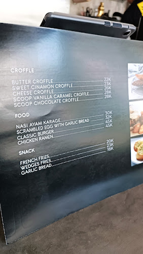 Opinii despre Dot Coffee în Kota Denpasar - Gastronomi dan perhotelan