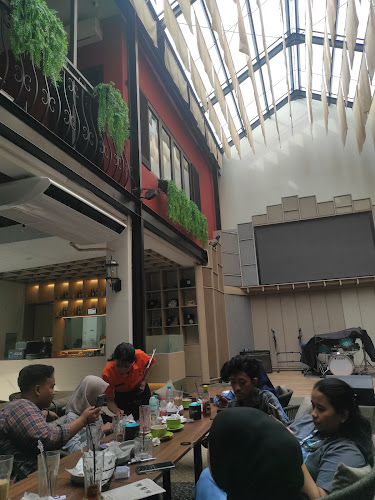 Jl. Slamet No.31 A, Ketabang, Kec. Genteng, Surabaya, Jawa Timur 60272