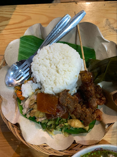 Comentarii opinii despre Warung Bu Komang