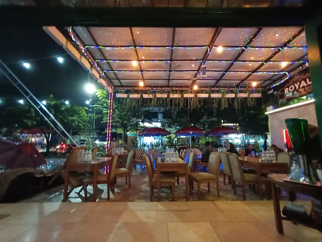 Opinii despre Royal Cafe and Resto în Kota Medan - Gastronomi dan perhotelan