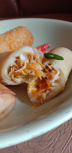 Opinii despre Rissolo mama hilda în Kota Serang - Gastronomi dan perhotelan