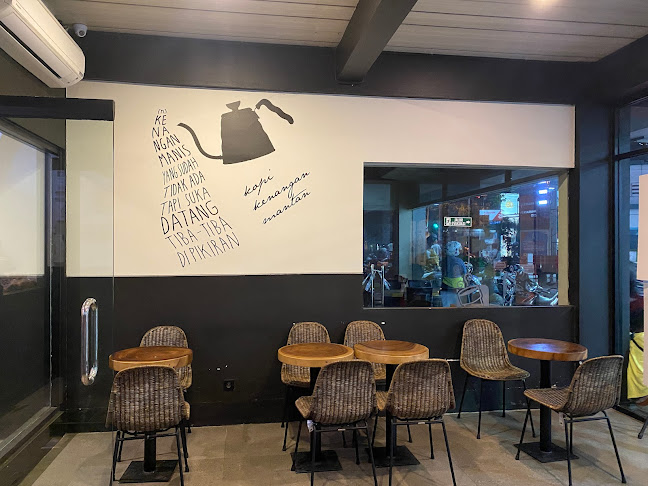 Kopi Kenangan - SPBU Sisingamangaraja - Gastronomi dan perhotelan