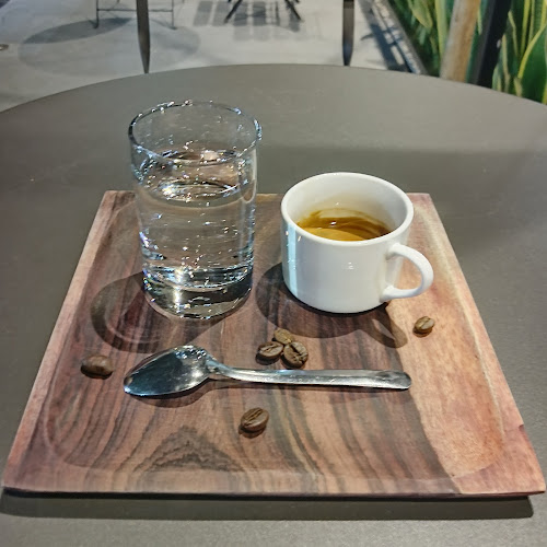 Nopin Bar & Coffee - Kota Denpasar