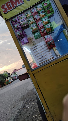 Opinii despre Sempol Ayam "Sear" Cabang Banjarbaru în Kota Banjar Baru - Gastronomi dan perhotelan