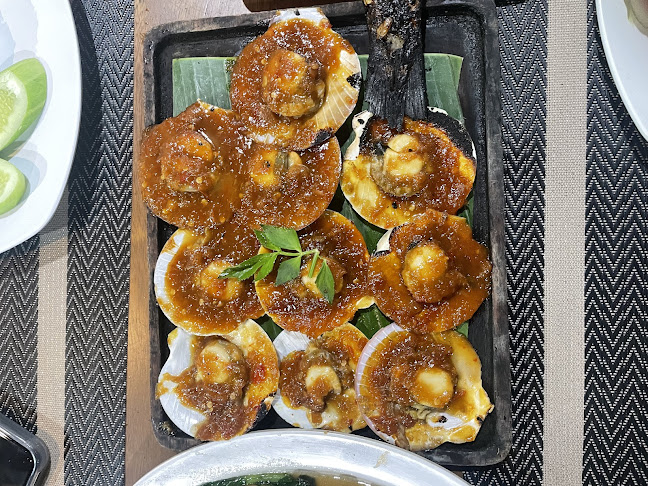 Ikan Bakar Tepi Laut 18 - Gastronomi dan perhotelan