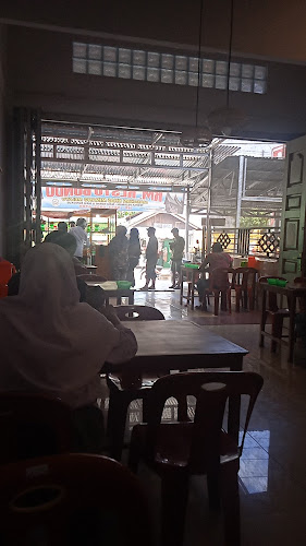 Opinii despre Rumah Makan Keluarga în Kota Tanjung Balai - Gastronomi dan perhotelan