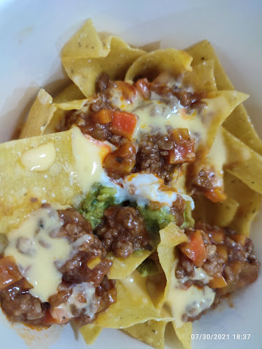 Opinii despre Dadi's Coffee Garden în Kota Depok - Gastronomi dan perhotelan