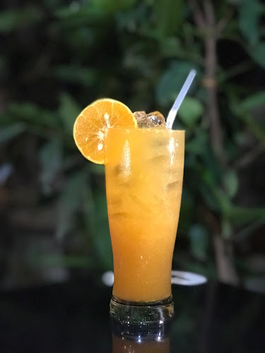 Teras ela - Gastronomi dan perhotelan