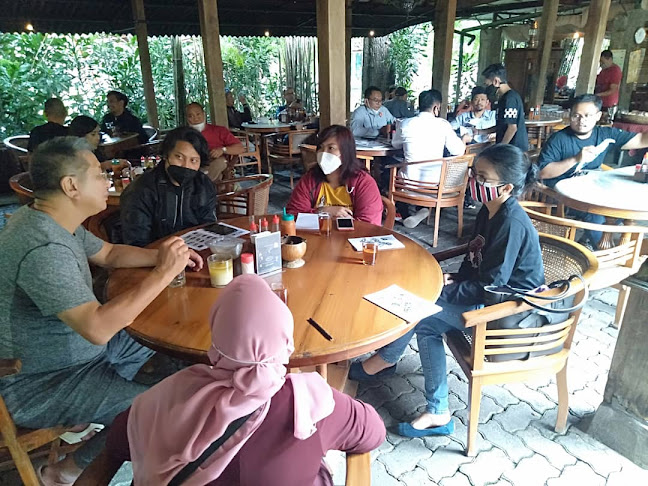 Toko You - Gastronomi dan perhotelan