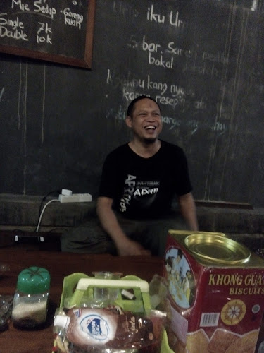 Opinii despre ayemdjiwo Coffee shop în Kota Blitar - Gastronomi dan perhotelan