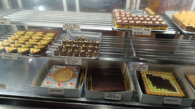 Jl. Jend. Ahmad Yani No.92 A-B, Kesawan, Kec. Medan Bar., Kota Medan, Sumatera Utara 20212