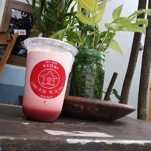 Opinii despre Kedai Omah Kayu în Kota Batu - Gastronomi dan perhotelan