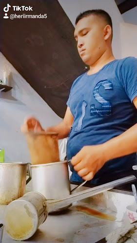 Kopi Rencong ( kopi & mie aceh )