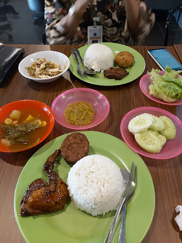 Bakul Sunda - Gastronomi dan perhotelan