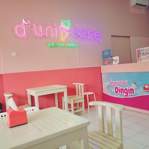 D’Unicone Kediri - Gastronomi dan perhotelan