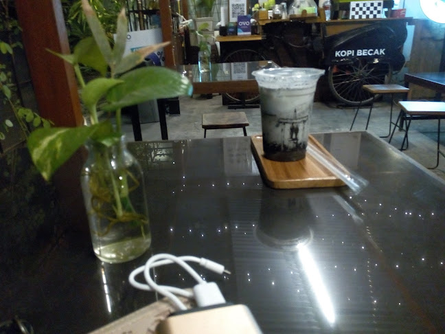 Kopi Becak - Surabaya