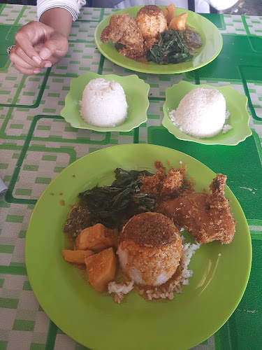 Opinii despre Rumah Makan Keluarga Saiyo's în Kota Banjarmasin - Gastronomi dan perhotelan