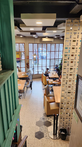 Jl. Suka Mulia No.A - 7, A U R, Kec. Medan Maimun, Kota Medan, Sumatera Utara 20212