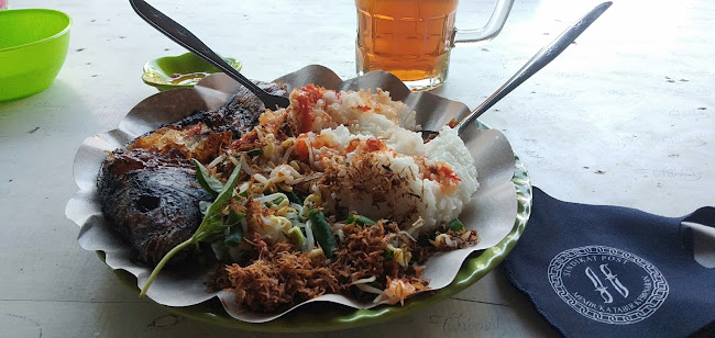Sentra Wisata Kuliner Taman Prestasi