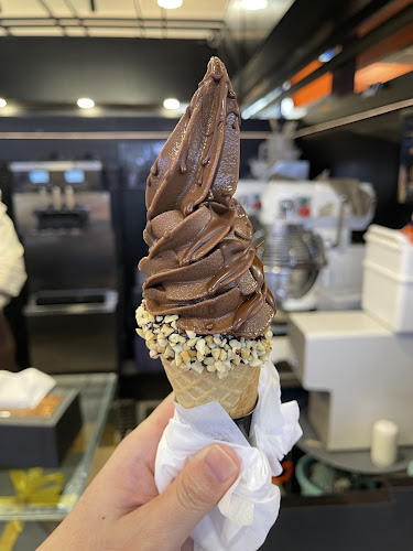 Luuca Mall Centre Point