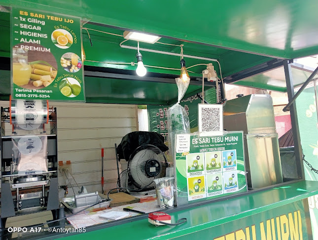 Opinii despre Es sari tebu Si Teboe în Kota Depok - Gastronomi dan perhotelan