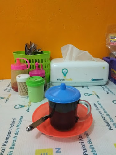 Warkop Adut - Gastronomi dan perhotelan