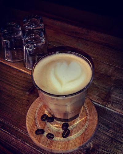 GIGIT cafe & resto (GIGIT KITCHEN)