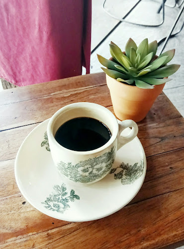 Opinii despre Kedai Kollout în Kota Bogor - Gastronomi dan perhotelan