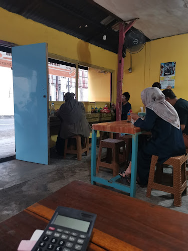 Opinii despre Bakso Pakdin în Kota Jambi - Gastronomi dan perhotelan