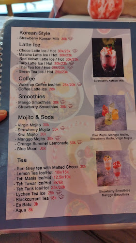 Maure - Gastronomi dan perhotelan