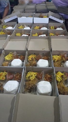 RUMAH MAKAN KARUNIA JAYA AREMA - Kota Manado