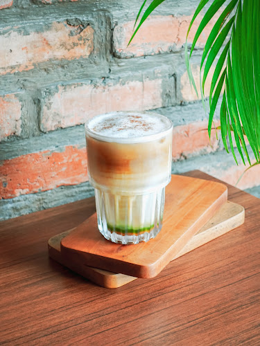 Comentarii opinii despre Dhapu Ava Koffie Sudirman