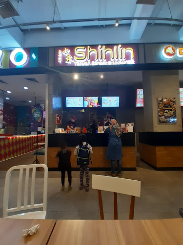 Comentarii opinii despre Shihlin Pesona Square