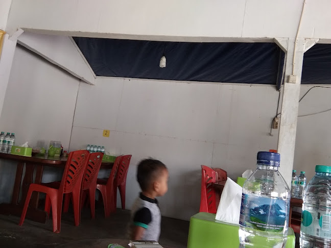 Comentarii opinii despre Rumah Makan CAHAYA PANGKEP