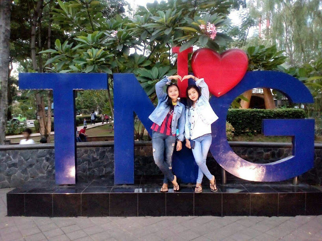 Opinii despre Pasar Jajanan Taman Potret în Kota Tangerang - Gastronomi dan perhotelan