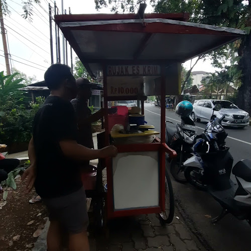 XCR9+JC4, Jl. Kawi, Wonotingal, Kec. Candisari, Kota Semarang, Jawa Tengah 50252