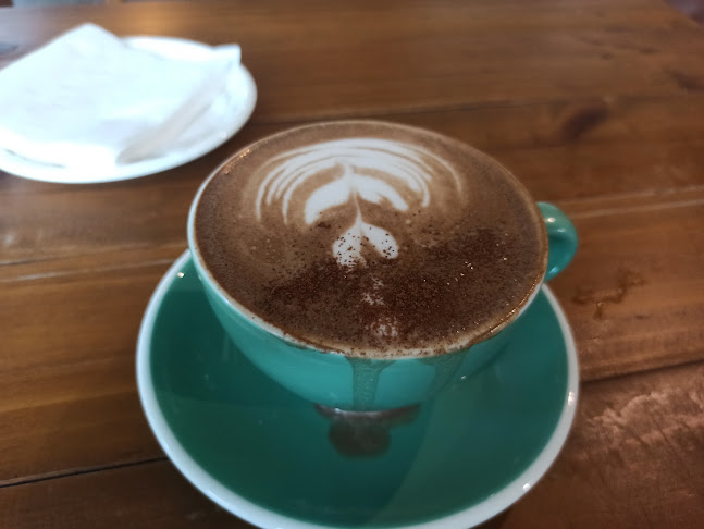 Locaāhands - Food & Coffee - Surabaya