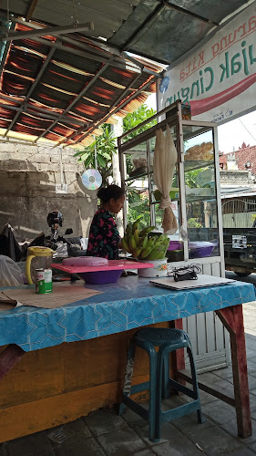 Opinii despre Warung Kita Rujak Cingur în Kota Denpasar - Gastronomi dan perhotelan
