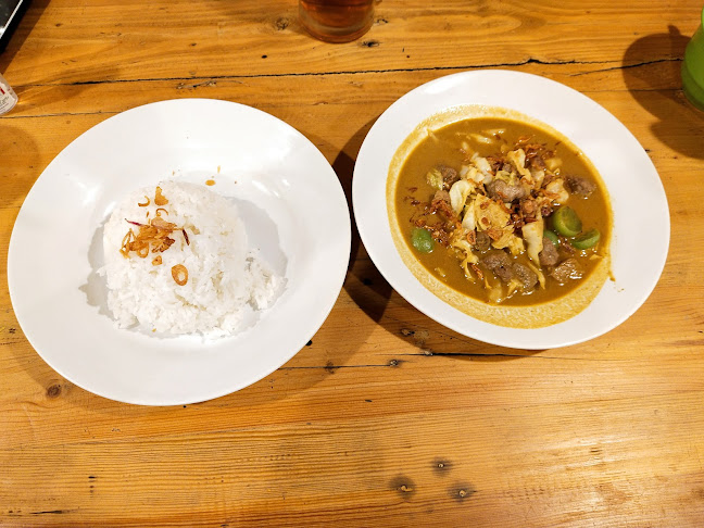 Sate Tongseng Pasutri - Gastronomi dan perhotelan