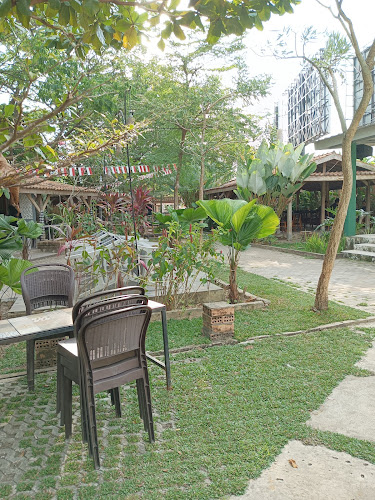 Kopi Darat Garden Cafe Jakabaring